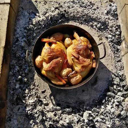 Cabană La Sălaşul Fermecat în Cheile Carasului *